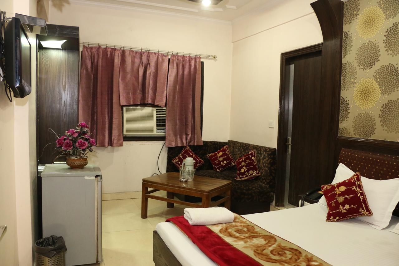 Hotel Maharaja Delhi Kültér fotó