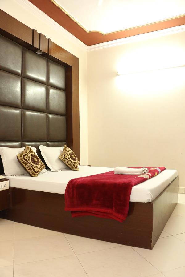 Hotel Maharaja Delhi Kültér fotó