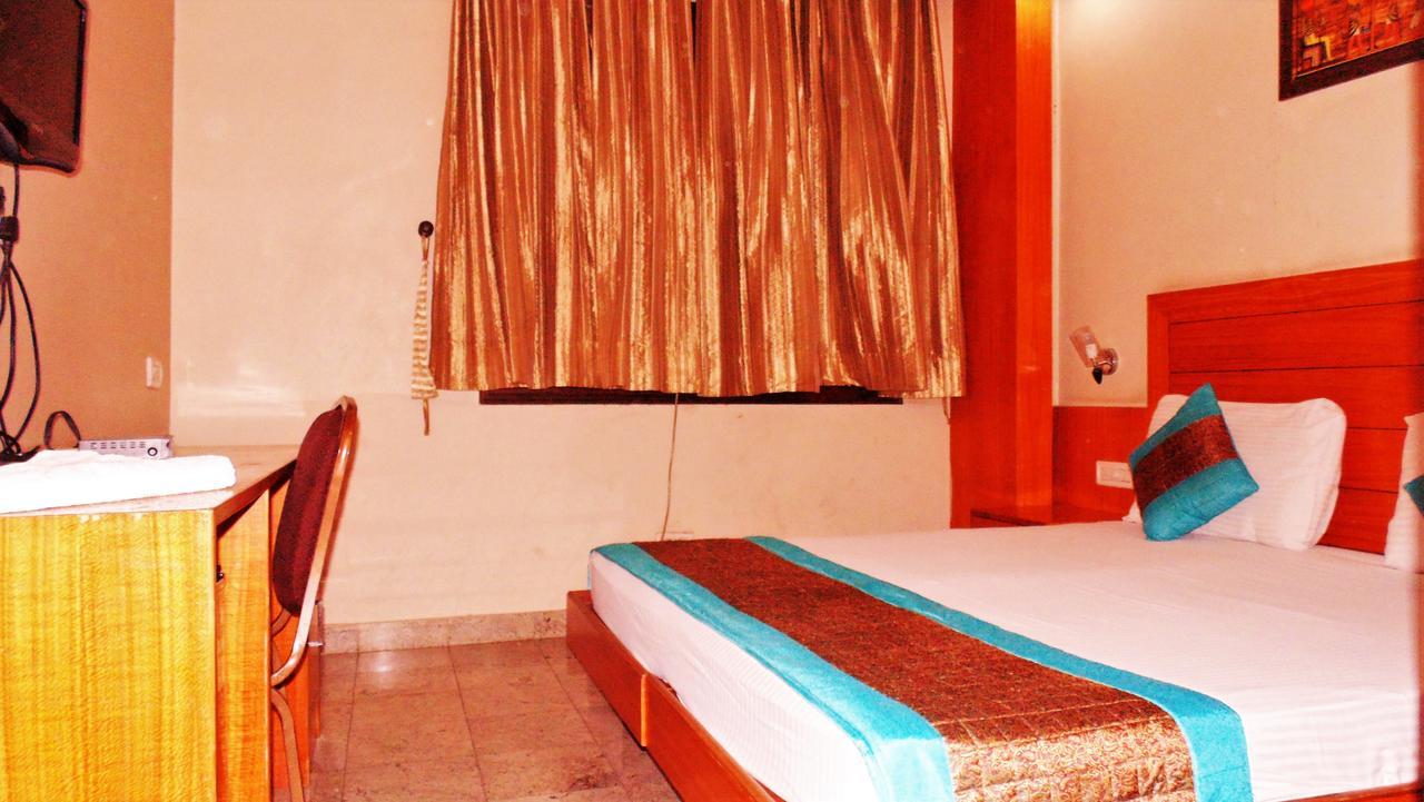 Hotel Maharaja Delhi Kültér fotó