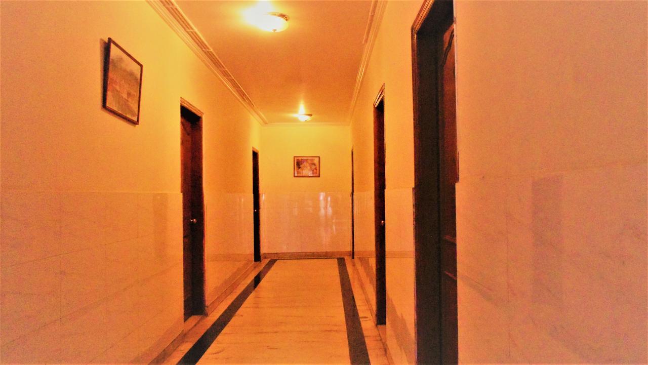 Hotel Maharaja Delhi Kültér fotó