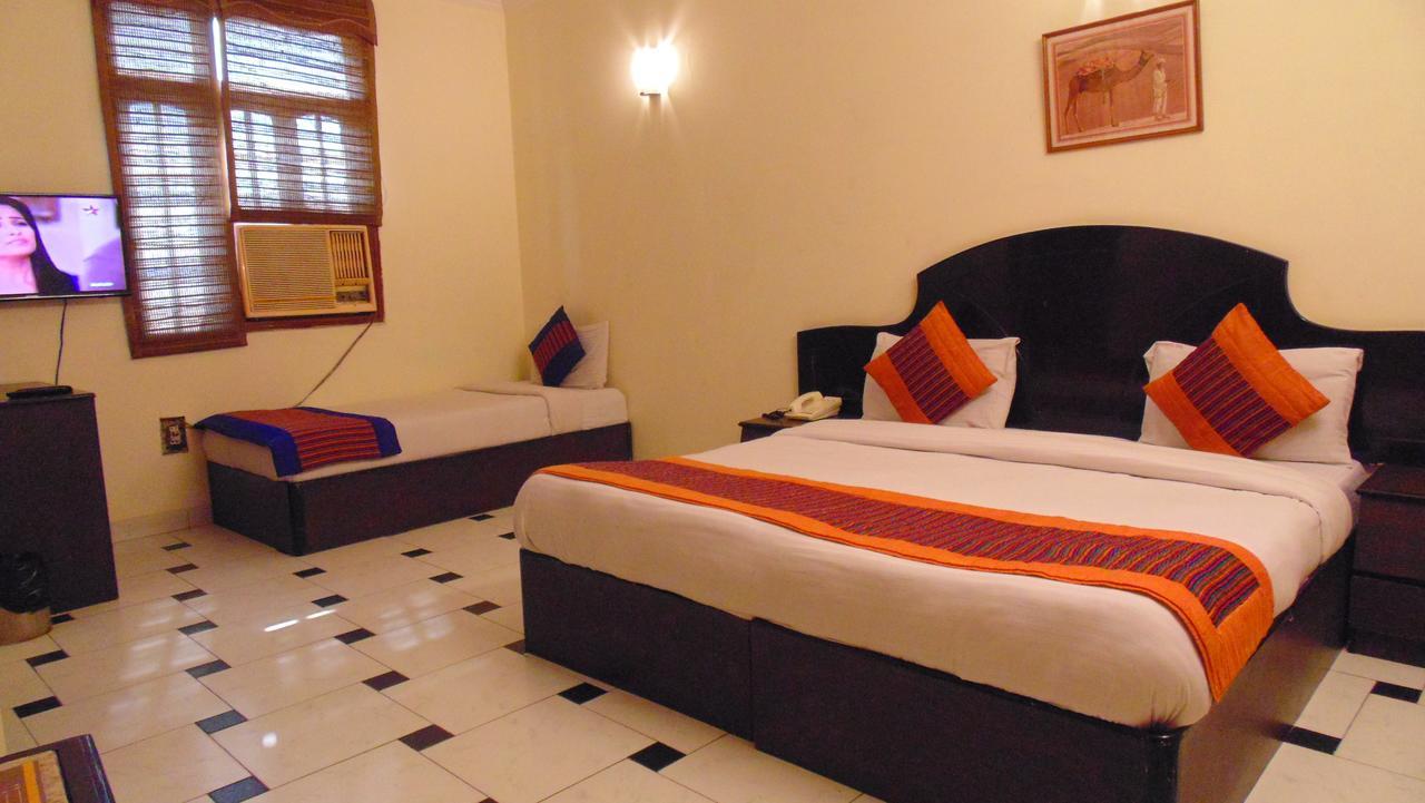 Hotel Maharaja Delhi Kültér fotó